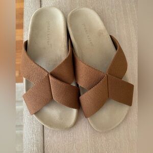 NWT Jenni Kayne sandals.